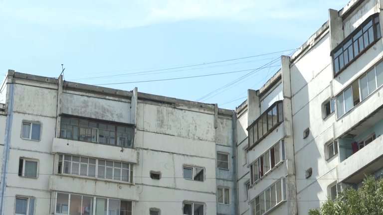 Мнение эксперта: правила ремонта крыши в многоквартирном доме