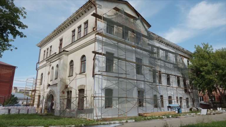 Здание под пансионат для тяжелобольных детей и их родителей реконструируют в Иркутске