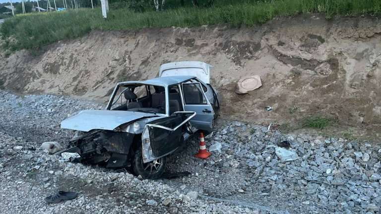 6 детей пострадали в серии аварий в Иркутской области