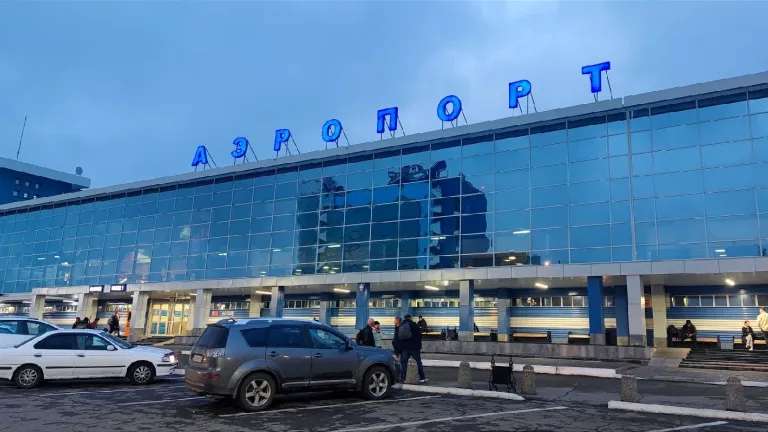 Вахтовик в аэропорту Иркутска сообщил о бомбе в сумке