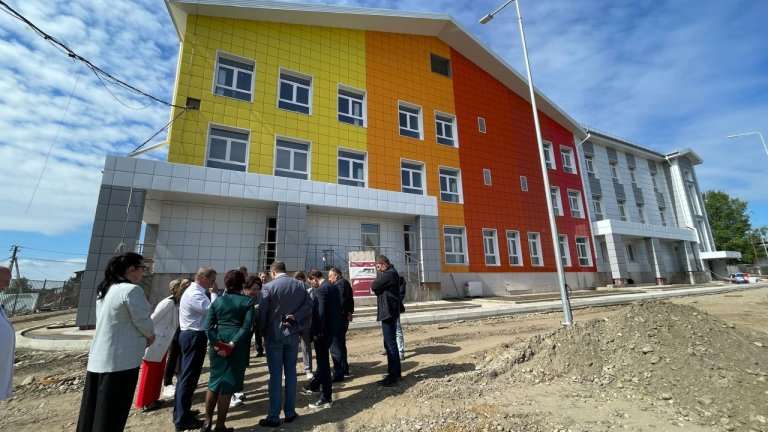 Новую детскую поликлинику откроют в Заларях осенью