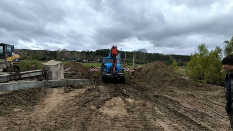 Мост через реку Тангуй строят в Нижнеудинском районе