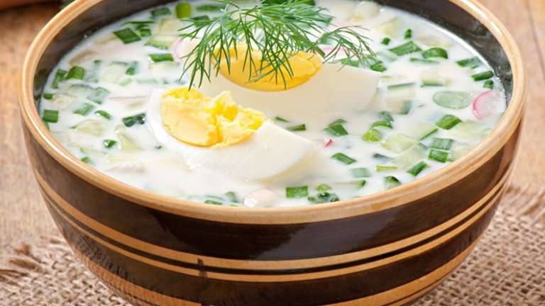 Огурец, яйцо, картошка – получается окрошка!