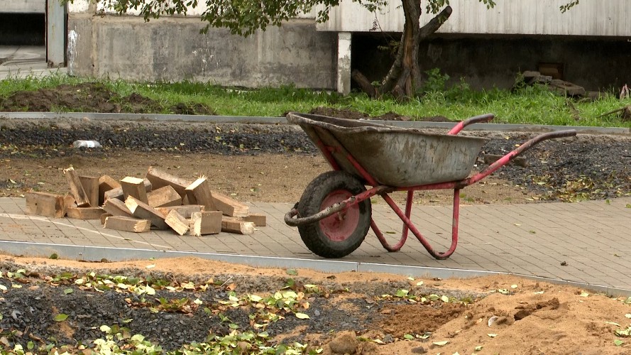 Из-за срыва сроков сдачи сквера "Ирис" в Иркутске подрядчика проверит прокуратура