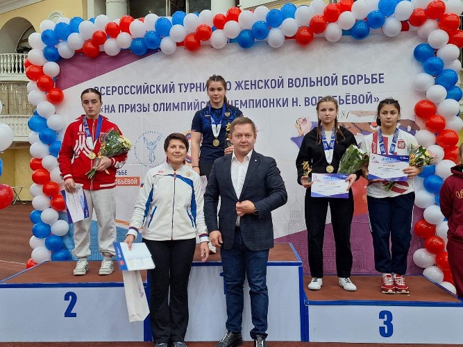 Ангарчанка стала чемпионкой всероссийских соревнований по женской борьбе