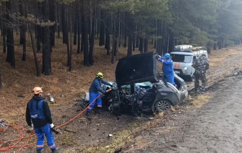 Три человек погибли, двое травмированы в ДТП в Иркутском районе