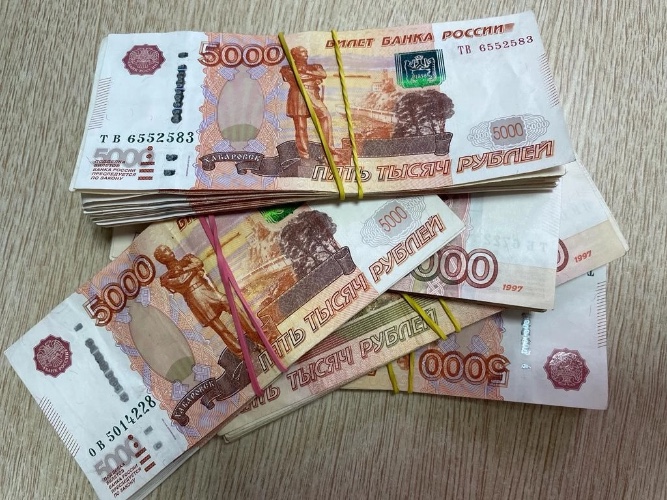 Дистанционных мошенников обязали вернуть украденные деньги жительнице Иркутска