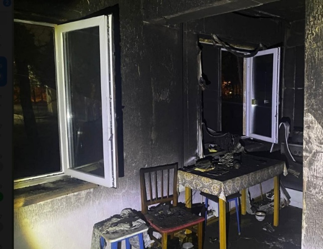 Зажжённые свечи стали причиной пожара в Ангарске