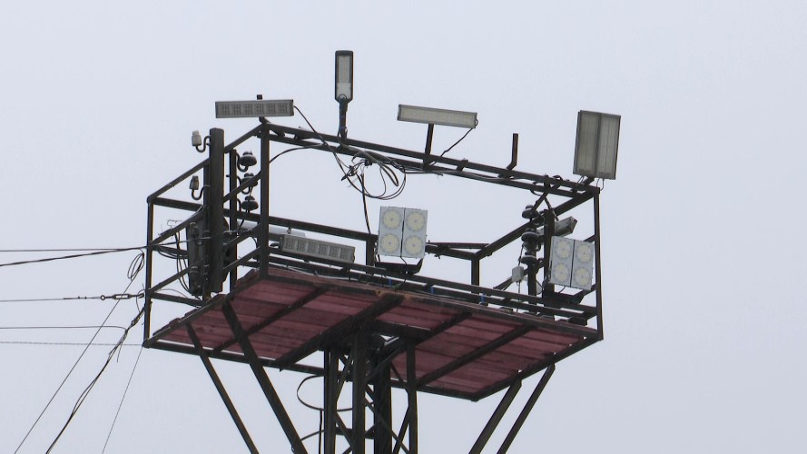 Инфраструктуру ледовых кортов улучшают для занятий детей в Иркутске