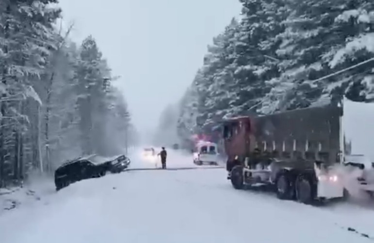 Аварийность на дорогах не выросла из-за снегопадов в Иркутской области