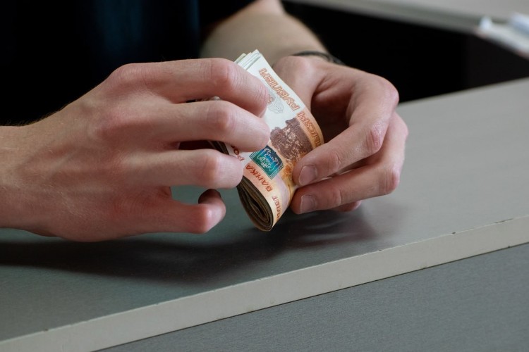 Более 4,5 млрд руб. долгов за ЖКХ накопили жители Иркутской области с начала года