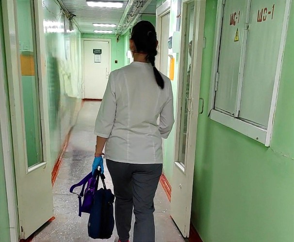 Иркутянка ударила прибывшего на вызов педиатра