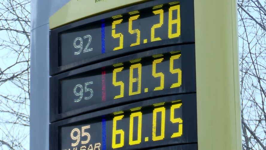 Очередной скачок цен на топливо расстроил автомобилистов Иркутской области
