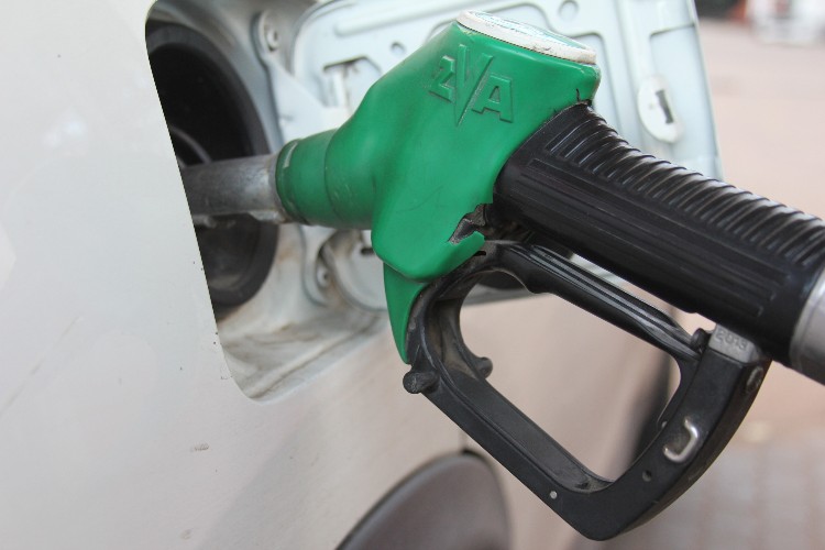 Ценники на АЗС вновь переписали в Братске