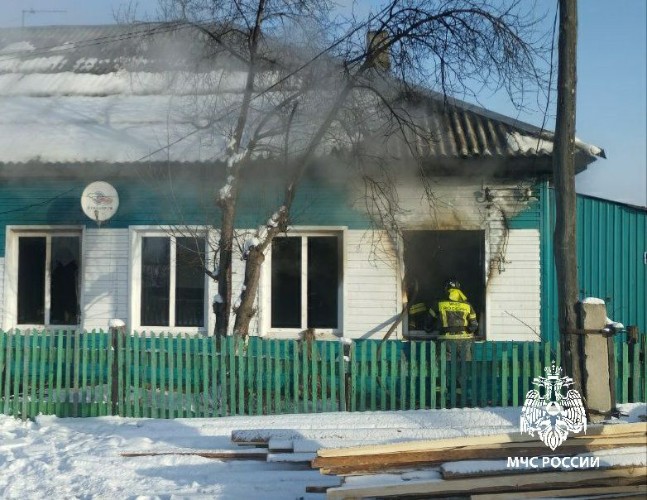 Семилетний мальчик погиб при пожаре в Зиме