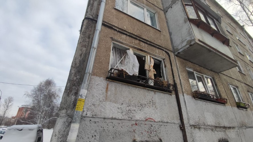 Пиротехника могла стать причиной взрыва в квартире на Байкальской в Иркутске
