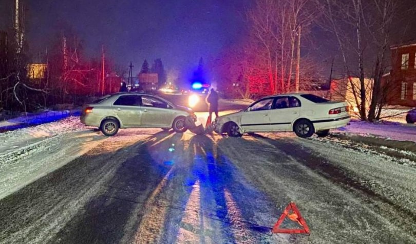 Двое детей пострадали в ДТП на встречке в Тайшете