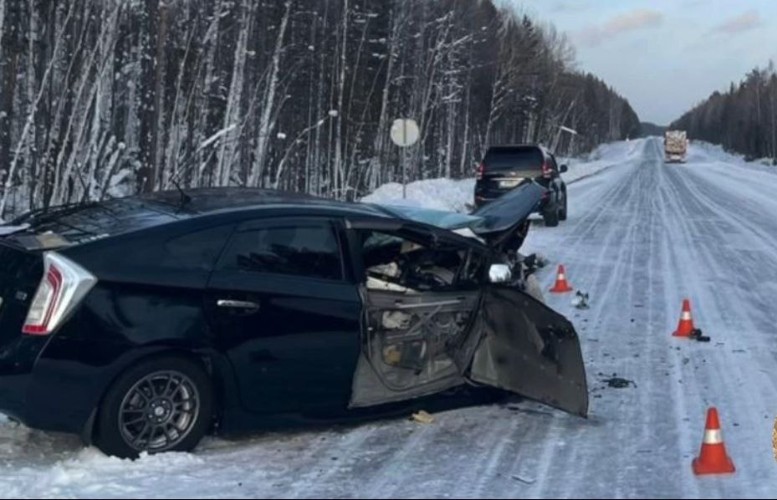 Лобовое столкновение унесло жизни двоих человек в Усть-Илимском районе