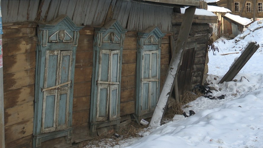 Разруха и упадок царят в центре Иркутска на улице Подгорной