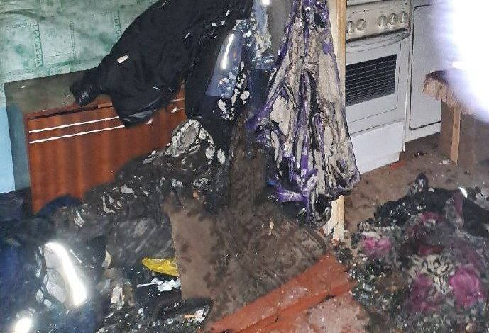 Сжечь заживо бывшую жену с четырьмя детьми пытался житель Балаганского района