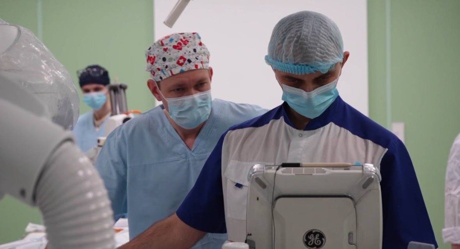 Уникальную операцию на сердце новорождённого впервые провели в Иркутской области