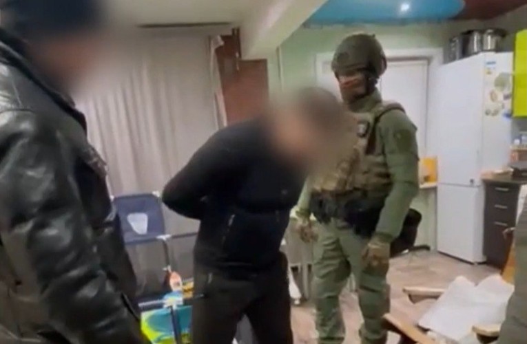 Жительницу Усольского района угрозами заставили отдать машину