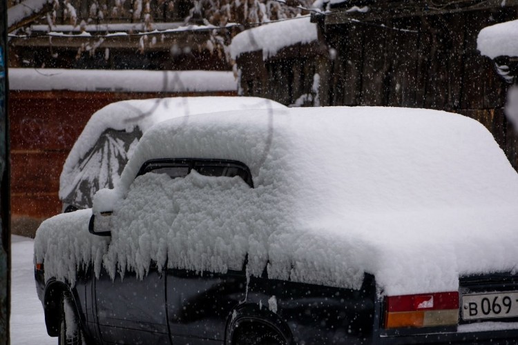 Убрать машину из питерского двора обязал суд жителя Братска