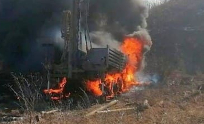 «КамАЗ» полностью сгорел в Тайшете