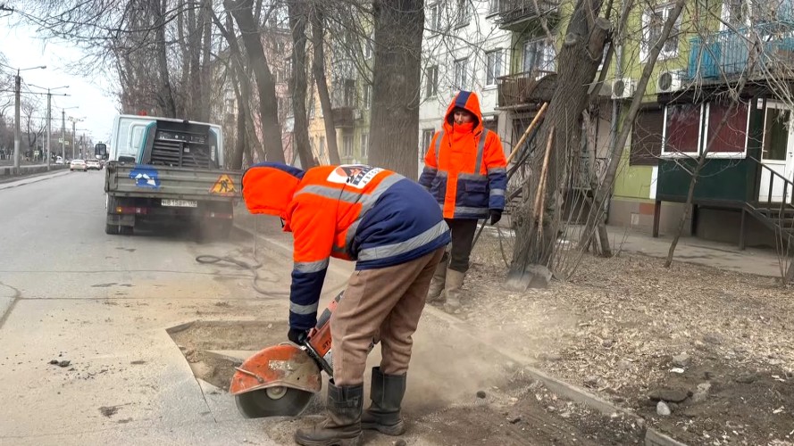Выборочный ремонт проблемных дорог проводят сейчас в Иркутске