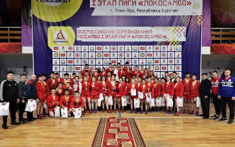 20 медалей взяли самбисты Иркутской области на всероссийских соревнованиях в Улан-Удэ