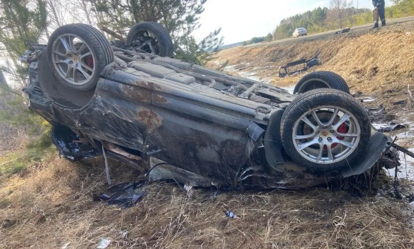 Пять человек разбились на «Порше Кайен» в Братском районе
