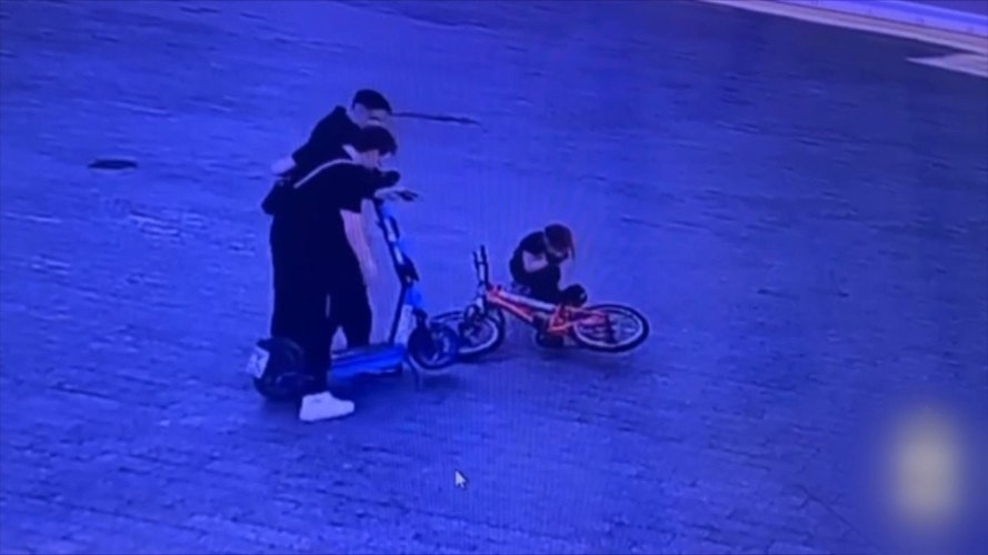 Сбившего девочку самокатчика нашли в Ангарске