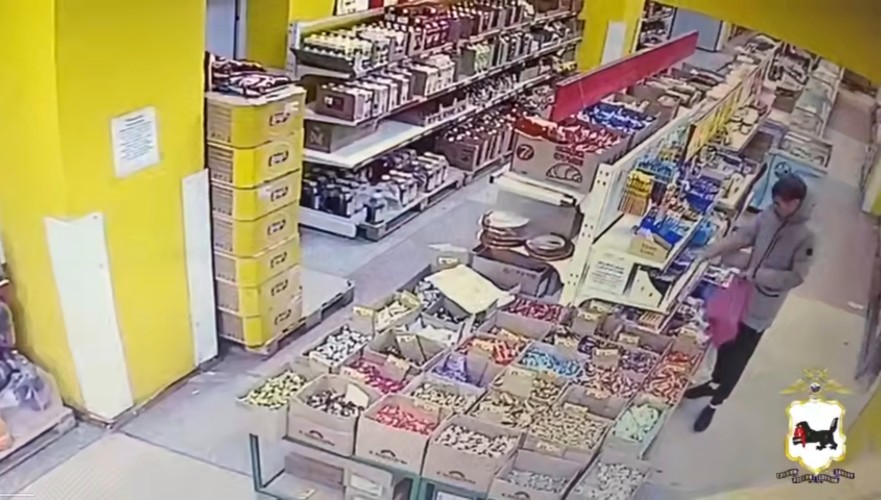 Укравшего 47 упаковок шоколада сладкоежку задержали в Иркутске