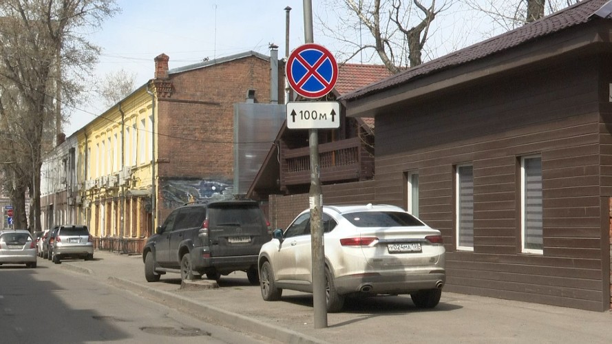 Жители Иркутска жалуются на стихийные парковки
