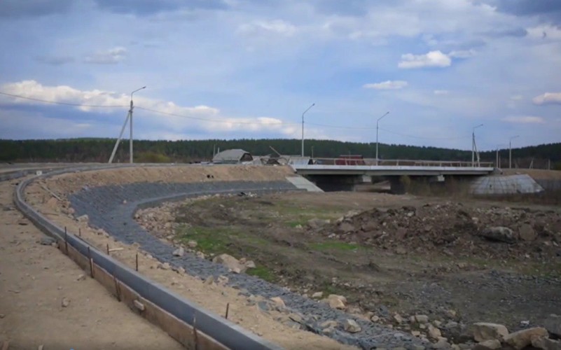 Строительство моста в Олхе близится к завершению