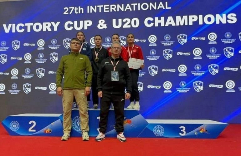 Ангарчанка завоевала золото на международном турнире по вольной борьбе