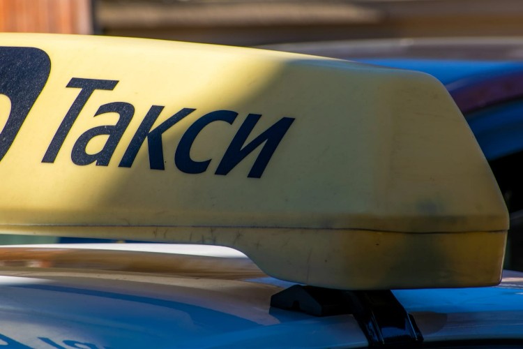 Такси может стать бесплатным для беременных в Иркутской области