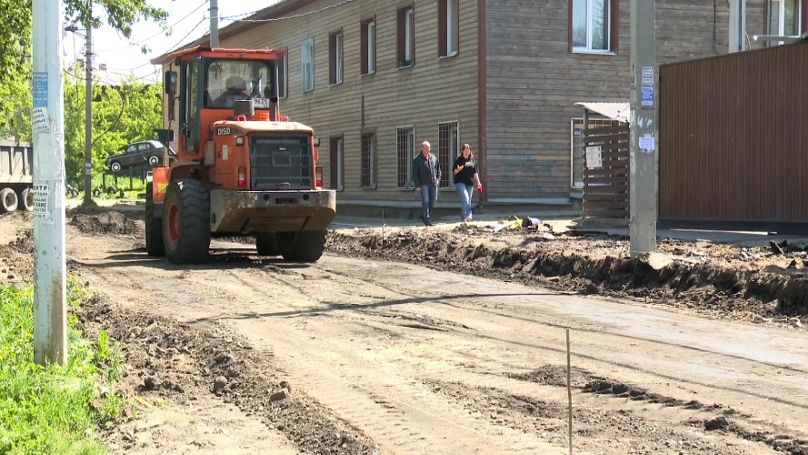 Подъездные пути к домам разрушили во время ремонта на одной из улиц в Иркутске