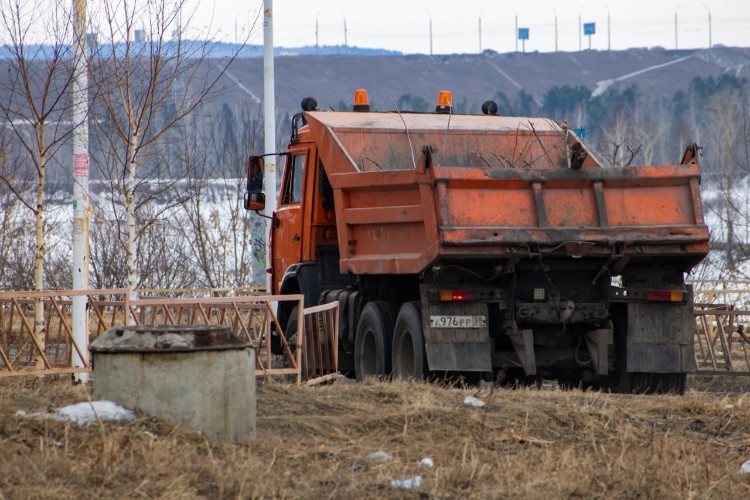 Двое жителей Иркутска осуждены за кражу грузовика в Аларском районе