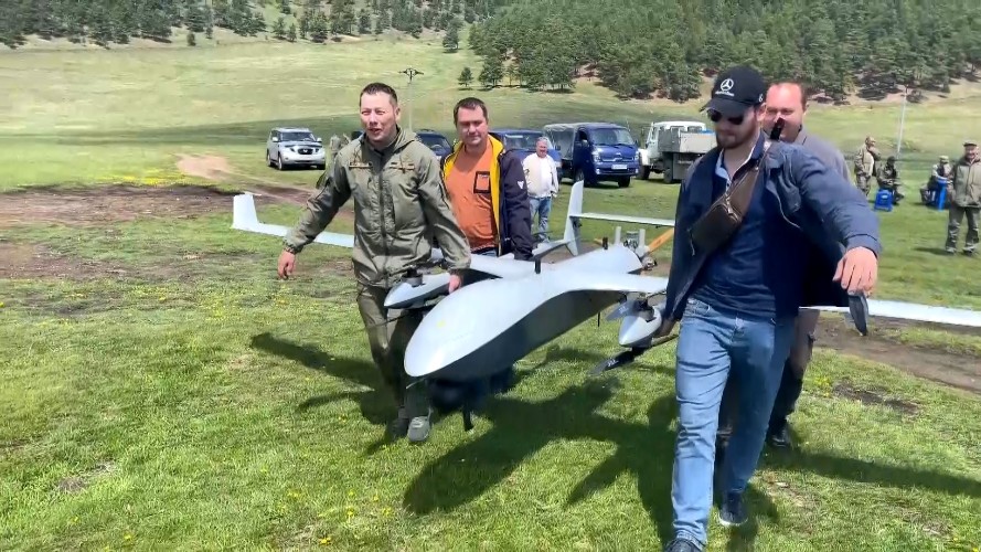Испытания новейших беспилотников проходят на Байкале