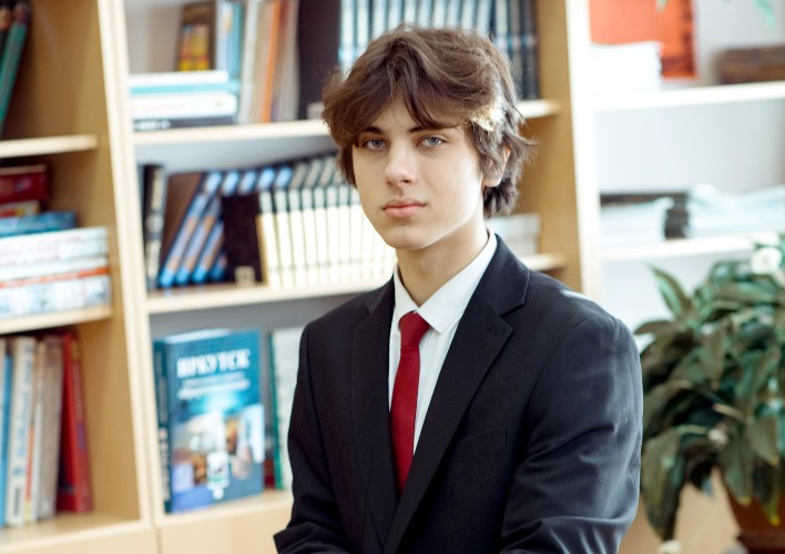 Три экзамена на 100 баллов сдал выпускник иркутской школы