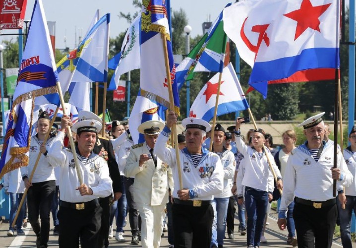 Маршем ветеранов отметят День ВМФ в Иркутске