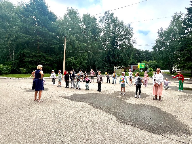 Разные варианты летнего отдыха подготовлены для детей в Иркутской области