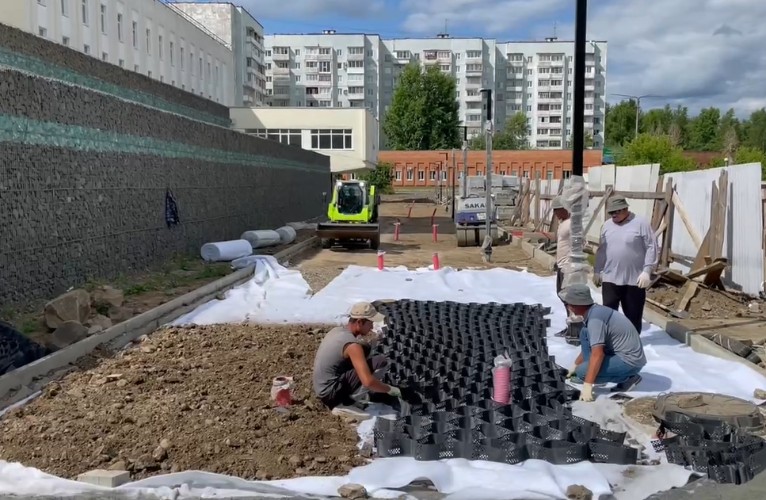 26 новых светильников начали работать у ДК Наймушина в Усть-Илимске