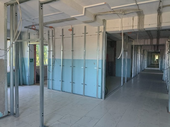 В Черемховском районе завершают капремонт поликлиники 1975 года постройки