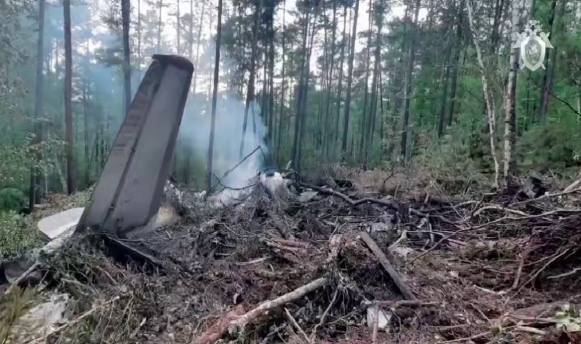 Родственников членов экипажа Ан-24 доставят из Иркутска к месту крушения самолёта