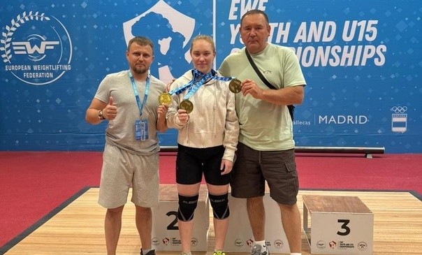 Дарья Кузнецова из Зимы стала сильнейшей тяжелоатлеткой Европы