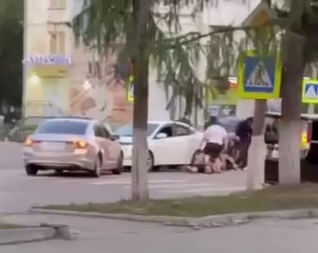 Мужчине сломали нос в драке на одной из улиц Ангарска