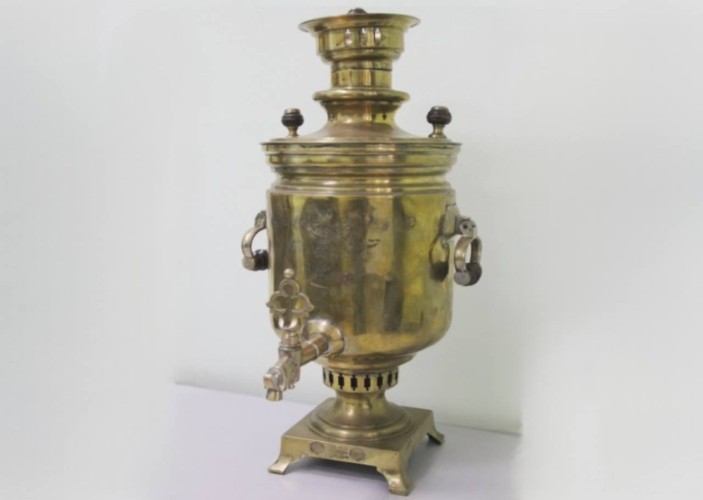 Антикварный самовар XIX века пытались вывезти через иркутский аэропорт