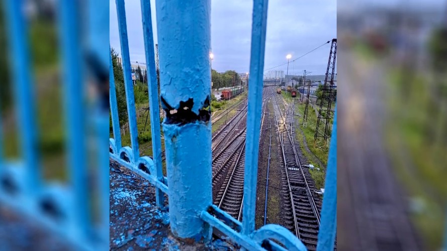 Опоры и перила виадука на ул. Сергеева в Иркутске покрылись трещинами